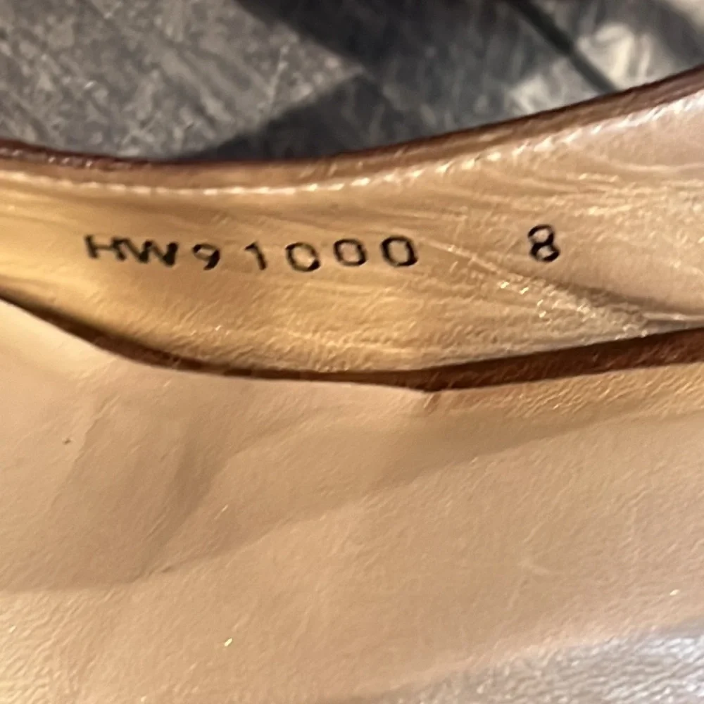Stuart Weitzman authentic stuart